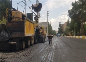 ️ادامه آسفالت‌ریزی در خیابان ۲۲ بهمن و میدان بعثت شهر ممقان